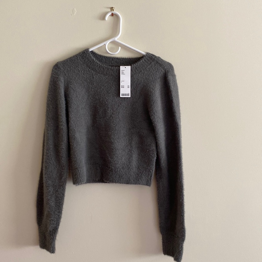 NWT: Urban Outfitters Cropped Gray Sweater. Size Large